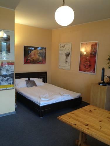 Roommate Apartments Wyzwolenia