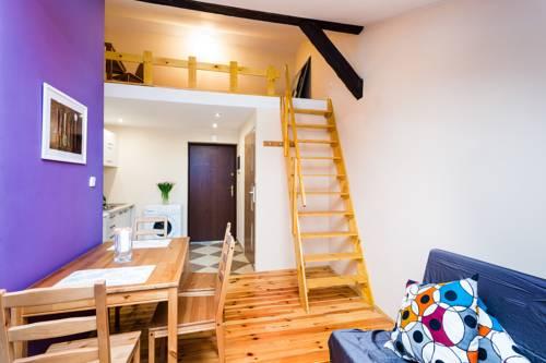 Tour Apartment