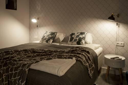 Very Berry Apartments