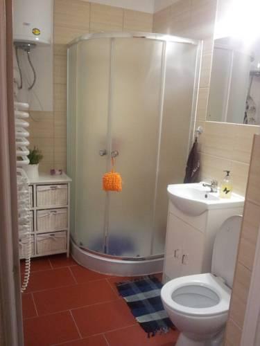 Master Corner Guest Rooms