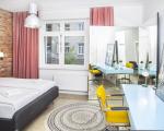 Konsulat Rooms