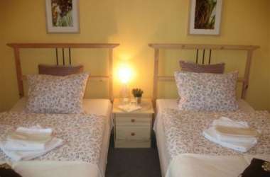 APARTAMENT TARGI POZNAŃ 503 650 411  - Śniadeckich 23/1