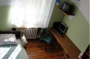 Tani nocleg Poznań pomiędzy PKP i PKS SUPER dojazd