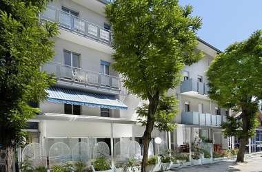 HOTEL JACQUELINE **