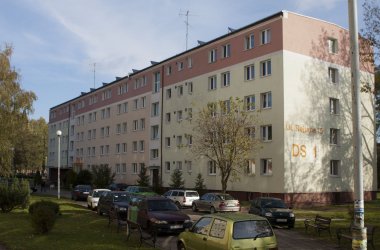 Akademiki - najtańsze noclegi w wakacje (lipiec-wrzesień), wygodny dojazd do morza