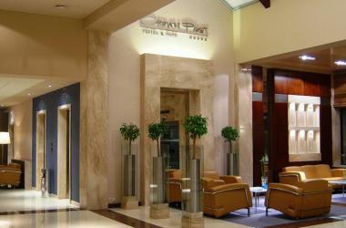 Crown Piast Hotel & Park