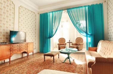 Golden Boutique Apartment