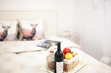 White & Vintage Apartment