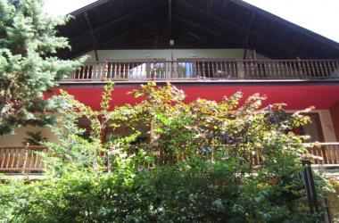 Apartamenty i Pokoje Szarotka