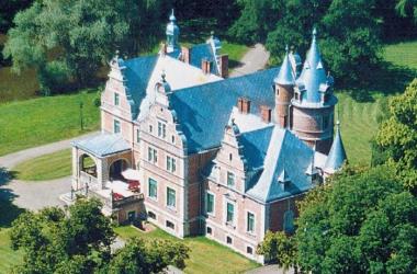 Pałac w Kobylnikach - Hotel i Restauracja