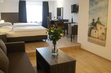 Pergamin Apartments