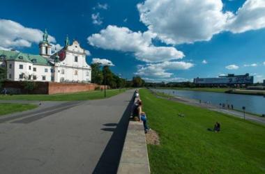 River Bank Old Town Apartment