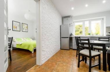 Local Apartment Muranów