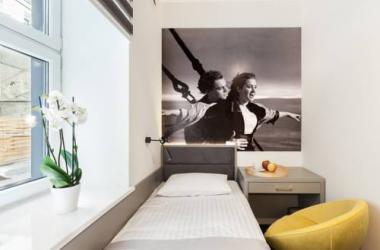 Cinema Hostel & Apartments