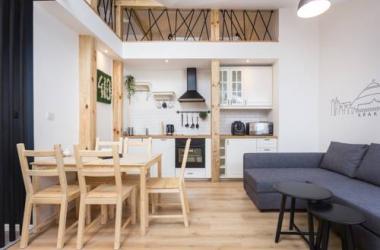 InPoint Main Square Apartment