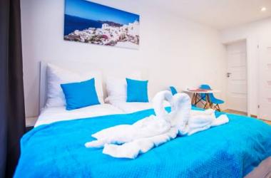 ADONIS APARTAMENTS