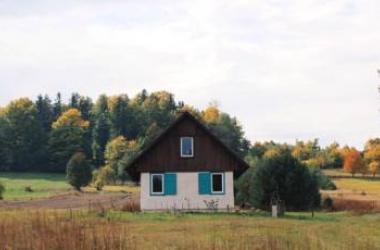 Dwie morgi Roztocza- domek z gliny