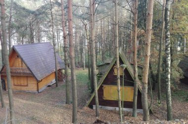 Domek na Mazurach nad jeziorem Hartowiec